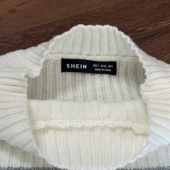 Women’s Sweater - Picture 5 of 5